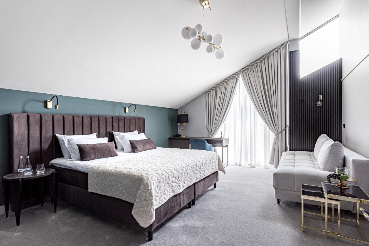 Oginski Hotel Plunge Εξωτερικό φωτογραφία