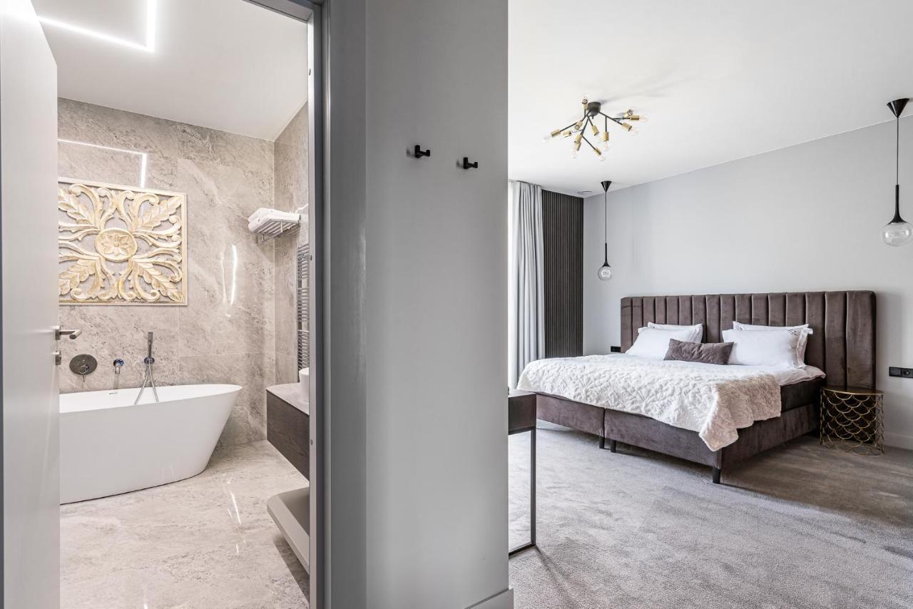 Oginski Hotel Plunge Εξωτερικό φωτογραφία